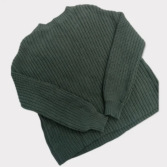 Women's Dark Green Soft Knit Chevron Pom Pom Sweater In Loom Size M/L - Picture 4 of 7